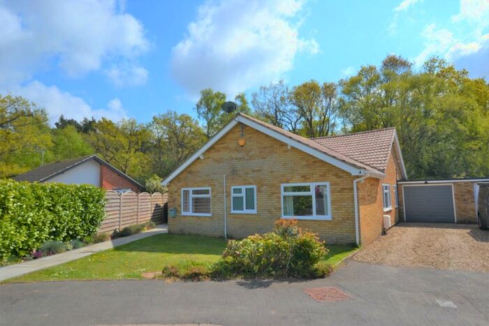 4 Bedroom Detached Bungalow For Sale In Heather Close, North Wootton, PE30