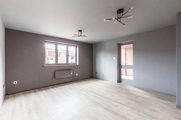 1 Bedroom Flat To Rent In Adam Amp; Eve Street, Market Harborough, LE16