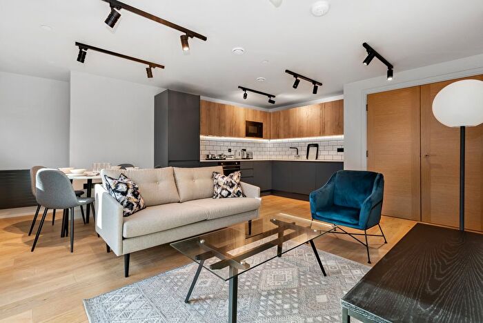 1 Bedroom Flat To Rent In Tower Bridge Road, London, SE1