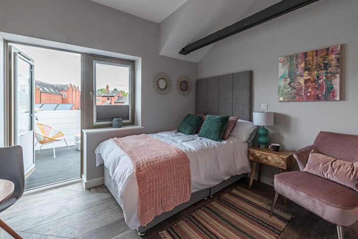 Studio To Rent In Calthorpe Street, Banbury, OX16