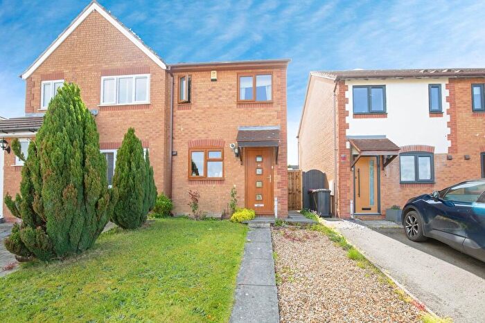 2 Bedroom Semi-Detached House For Sale In Foxwood Road, Birchmoor, B78