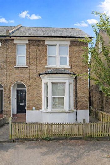 Studio To Rent In Clarence Road, Croydon, CR0