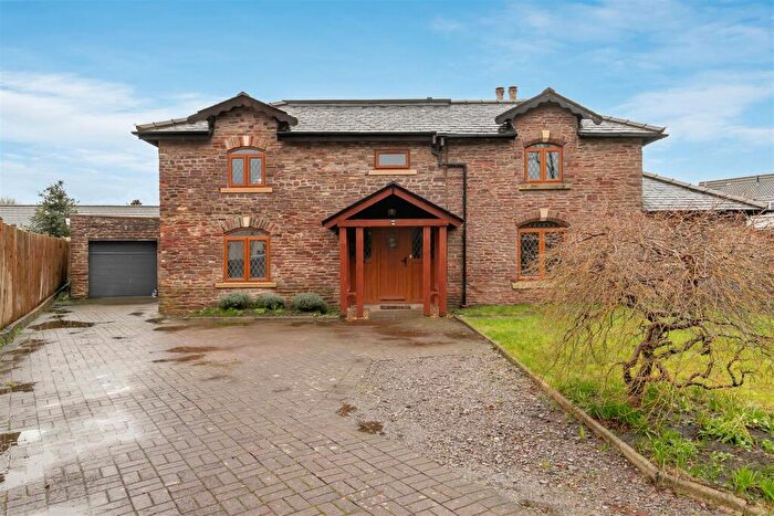 4 Bedroom Cottage For Sale In School Road, Frampton Cotterell, Bristol, BS36