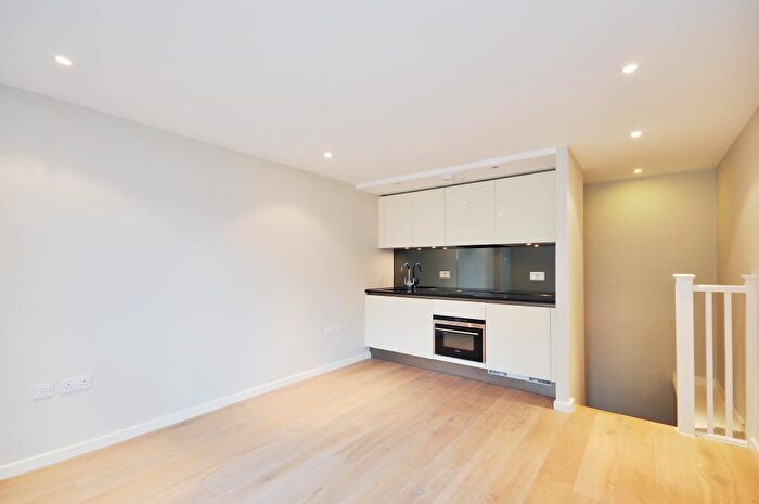 1 Bedroom Apartment To Rent In Blackthorn Avenue London, N7