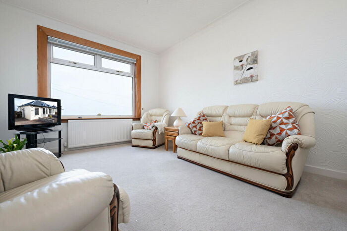 2 Bedroom Bungalow For Sale In Reservoir Road, Gourock, PA19
