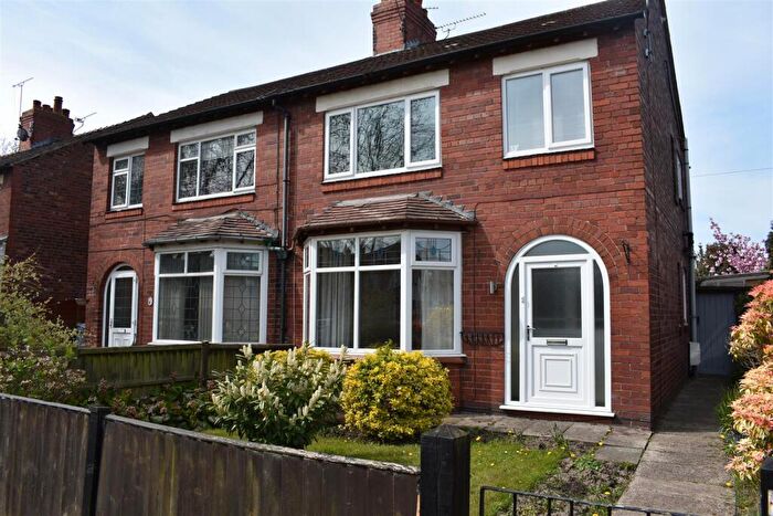 3 Bedroom Semi-Detached House To Rent In Middlewich Street, Crewe, Cheshire, CW1