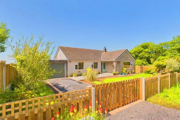3 Bedroom Detached Bungalow For Sale In Brookfield, Wilton, CA22