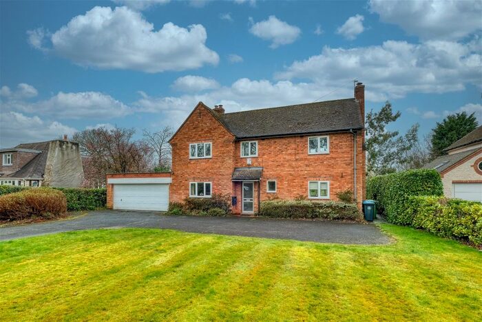 3 Bedroom Detached House For Sale In Broad Lane, Tanworth-In-Arden, Solihull, B94