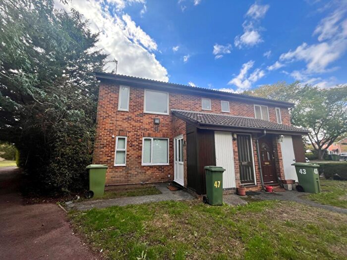 Studio To Rent In Priory Park, Locks Heath, SO31