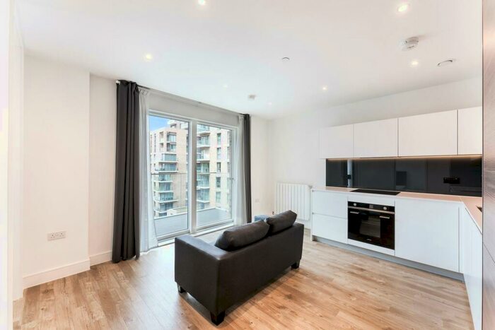 Apartment To Rent In Quill House, Kidbrooke Village, SE3
