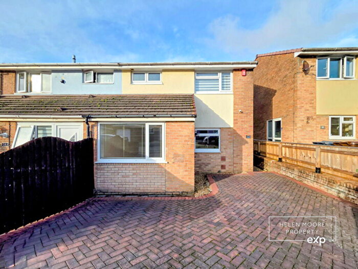 3 Bedroom Semi-Detached House For Sale In Moulton Close, Plympton. Plymouth, PL7