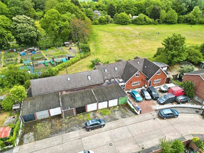 8 Bedroom Bungalow For Sale In Maycroft Gardens, Grays, Essex, RM17