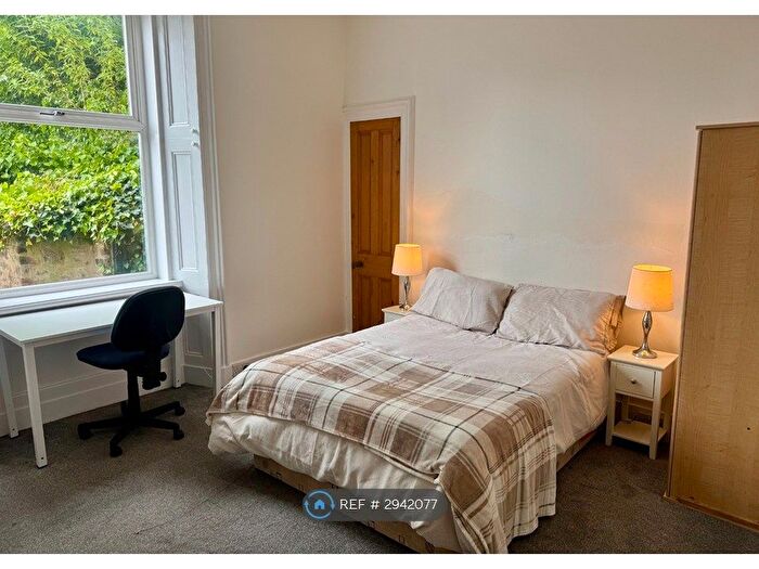 4 Bedroom Flat To Rent In Elmbank Terrace, Aberdeen, AB24