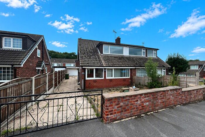 2 Bedroom Semi-Detached House For Sale In Temple Rise, Leeds, LS15
