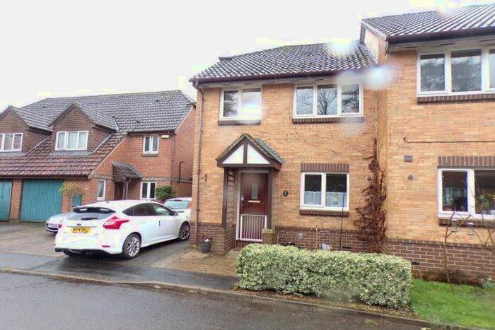 3 Bedroom Property To Rent In Victoria Gardens, Ringwood, BH24