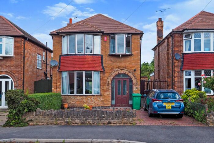 3 Bedroom Detached House To Rent In Seaford Avenue, Wollaton, NG8