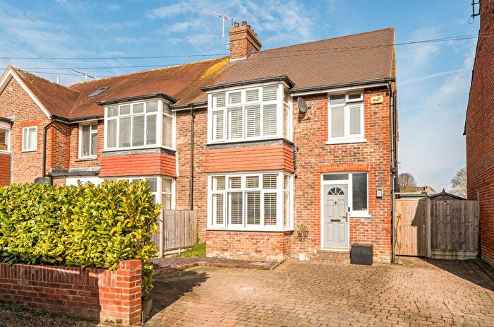 3 Bedroom Semi-Detached House For Sale In Kirdford Road, Arundel, BN18