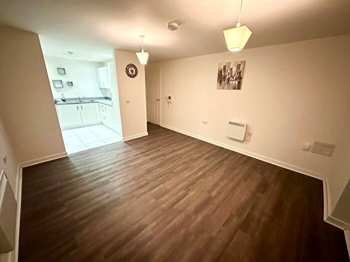 1 Bedroom Flat To Rent In High Street, Upton, Northampton, NN5