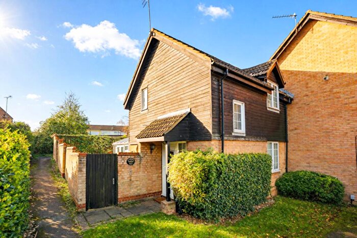 2 Bedroom End Of Terrace House For Sale In Tilsworth Walk, St. Albans, Hertfordshire, AL4