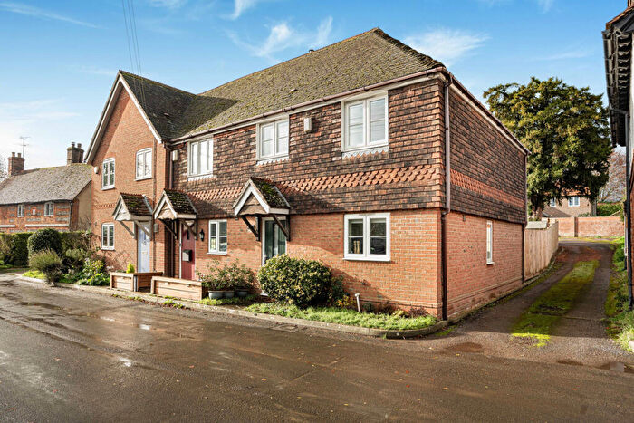 3 Bedroom Semi Detached House For Sale In Bridge End, Dorchester On Thames, OX10