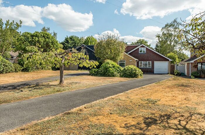 3 Bedroom Detached House For Sale In Birch Road, Finchampstead, Wokingham, Berkshire, RG40