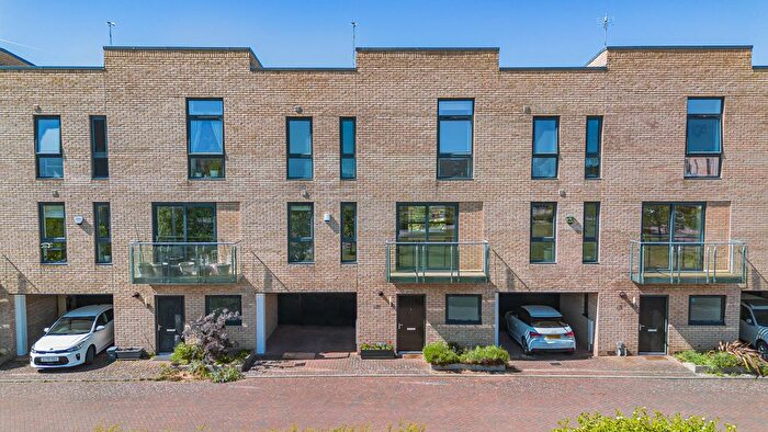 4 Bedroom Terraced House For Sale In Cornwell Road, Trumpington, CB2