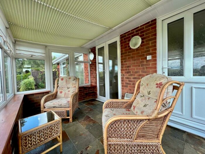 2 Bedroom Detached Bungalow For Sale In Garsdale, Kingsthorpe