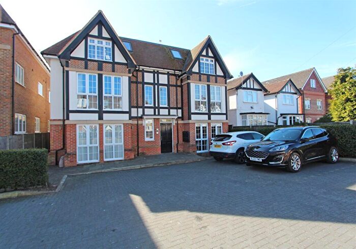 2 Bedroom Apartment To Rent In Chipstead Valley Road, CR5