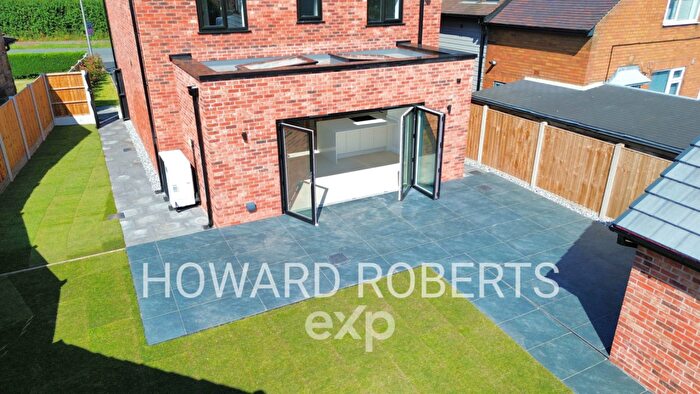 4 Bedroom Detached House For Sale In Liverpool Road, Longton Area, PR4