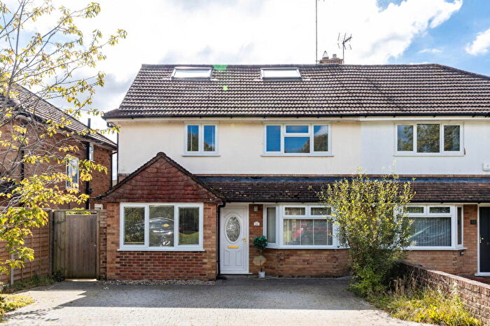 4 Bedroom Semi-Detached House For Sale In Hunters Chase, South Godstone, RH9