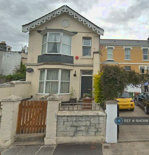 2 Bedroom Flat To Rent In College Avenue, Plymouth, PL4