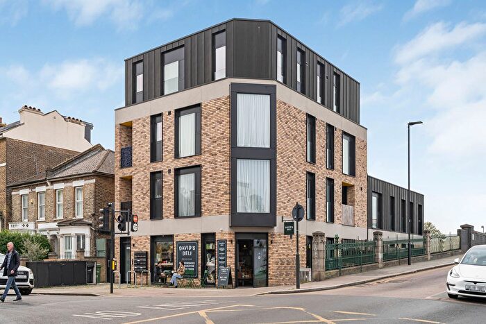 1 Bedroom Flat For Sale In Ellison Road, London, SW16