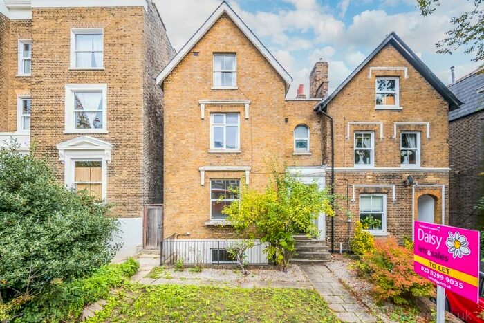 1 Bedroom Studio To Rent In Lewisham Way, Lewisham, London, SE14