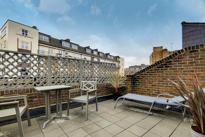 1 Bedroom Flat To Rent In Wine Close, Wapping, London, E1W