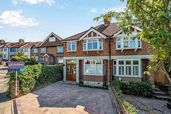 3 Bedroom Semi-Detached House For Sale In Mayfield Gardens, Hanwell, W7