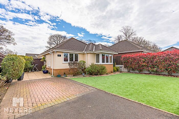 2 Bedroom Detached Bungalow For Sale In Kinson Road, Bournemouth, BH10
