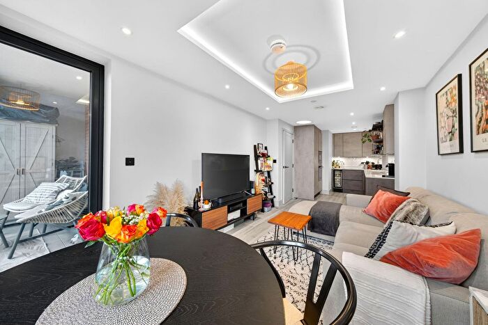 1 Bedroom Flat For Sale In Tottenham Lane, Berkeley House, N8