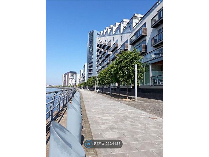 2 Bedroom Flat To Rent In Meadowside Quay Walk, Glasgow, G11