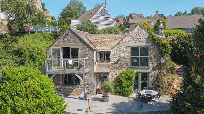 3 Bedroom Detached House For Sale In Oakridge Lynch, Stroud, GL6