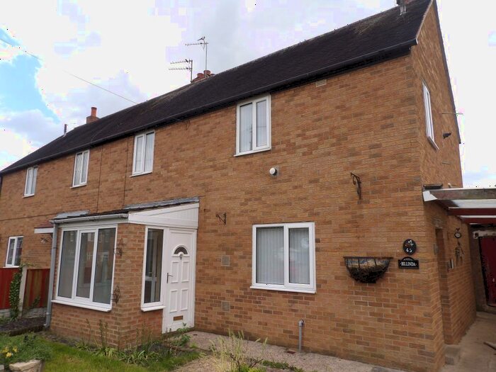 3 Bedroom Semi-Detached House To Rent In Malton Road, Scawsby, Doncaster, DN5