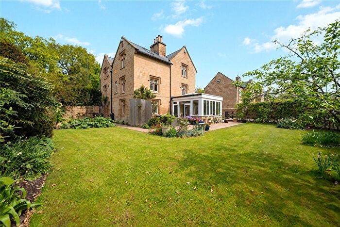 5 Bedroom Detached House For Sale In Lakestream House, St. Johns Park, Leeds, West Yorkshire, LS8