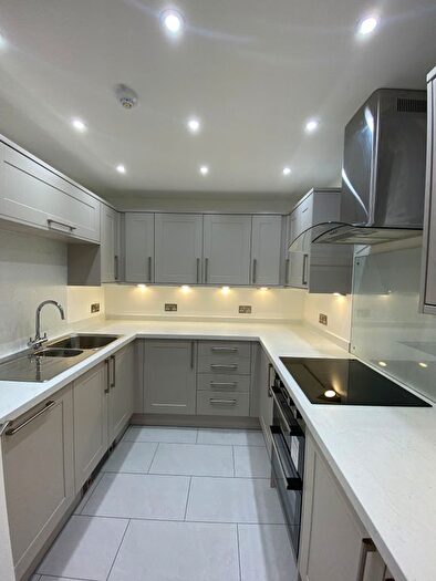 2 Bedroom Flat To Rent In Victoria Avenue, Harrogate, HG1