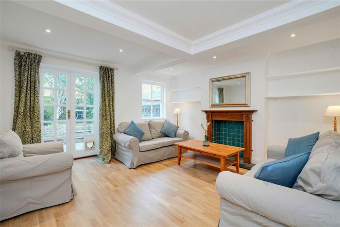 2 Bedroom Flat To Rent In Epirus Road, London, SW6