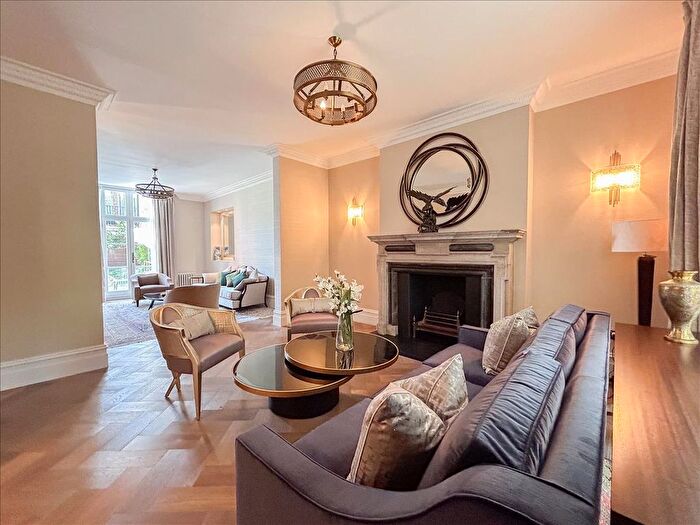 5 Bedroom Terraced House For Sale In Thurloe Place, London, SW7