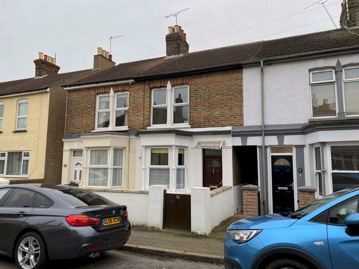 1 Bedroom Flat To Rent In Seaview Road, Shoeburyness, SS3