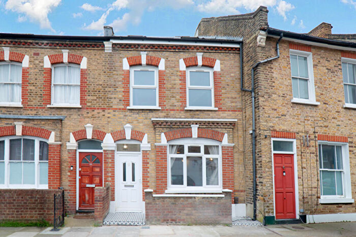 5 Bedroom Terraced House To Rent In Blackwater Street, London, SE22