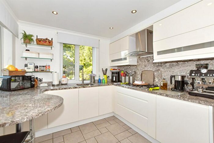 3 Bedroom Detached House For Sale In Dover Road, Guston, Dover, Kent, CT15
