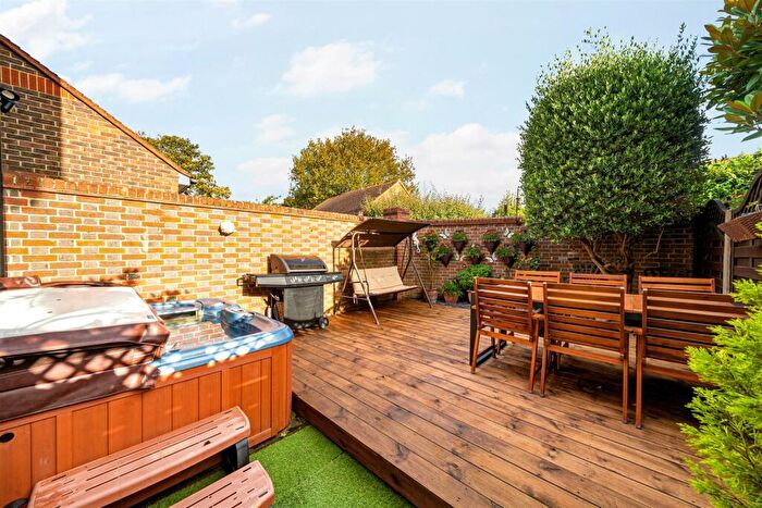 2 Bedroom Semi-Detached House For Sale In Pilgrims Way, Nyetimber, PO21