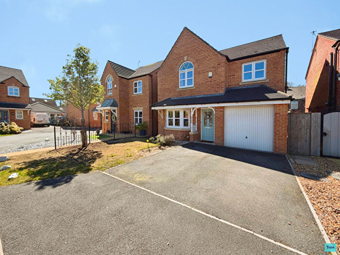 4 Bedroom Detached House For Sale In Egret Close, Liverpool, L19