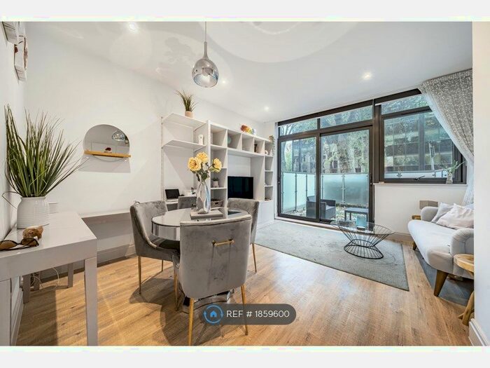 1 Bedroom Flat To Rent In Chiswick High Road, London, W4